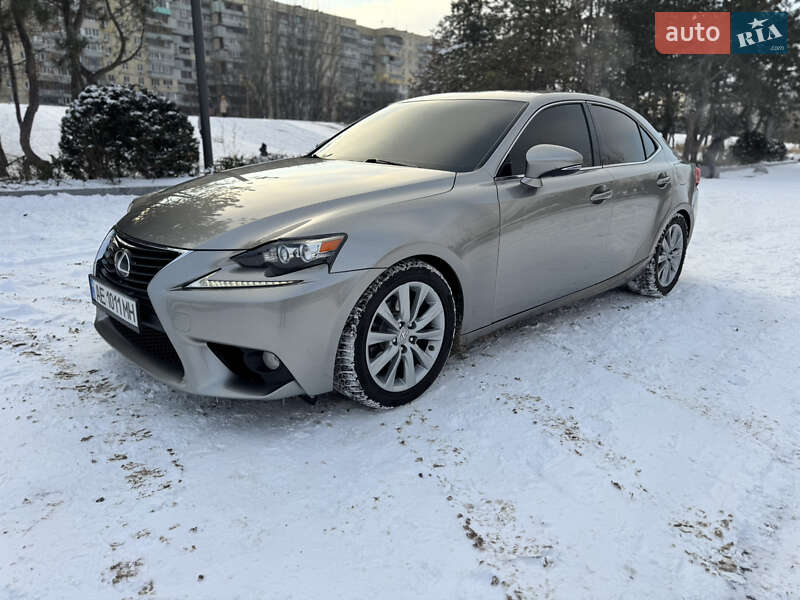 Седан Lexus IS 2013 в Днепре
