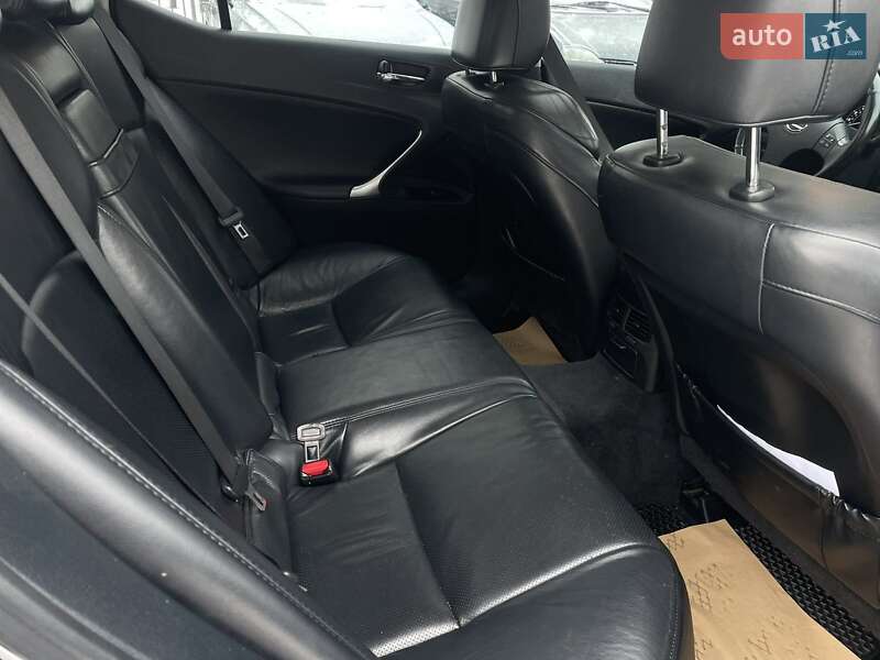 Седан Lexus IS 2008 в Днепре