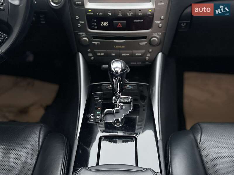 Седан Lexus IS 2008 в Днепре