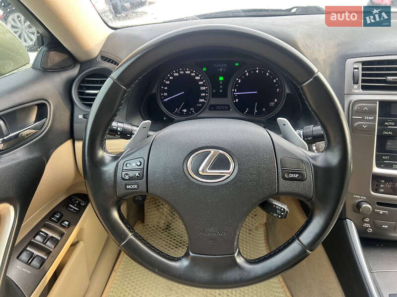 Седан Lexus IS 2006 в Полтаве