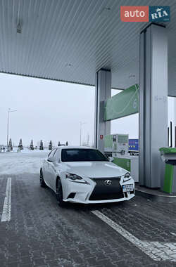 Седан Lexus IS 2015 в Рівному
