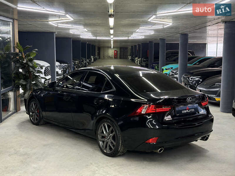 Седан Lexus IS 2015 в Одесі