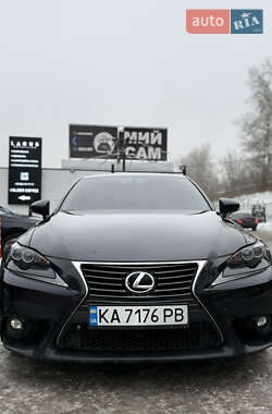 Седан Lexus IS 2015 в Киеве