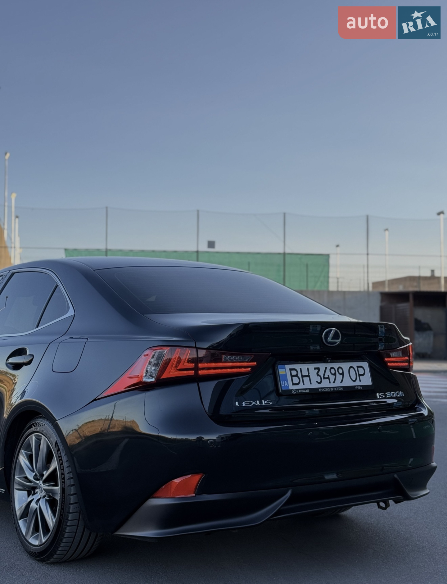 2016 Lexus IS - мініатюра 4