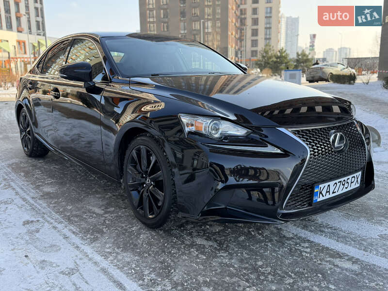 Седан Lexus IS 2015 в Киеве фото Седан Lexus IS 2015 в Киеве