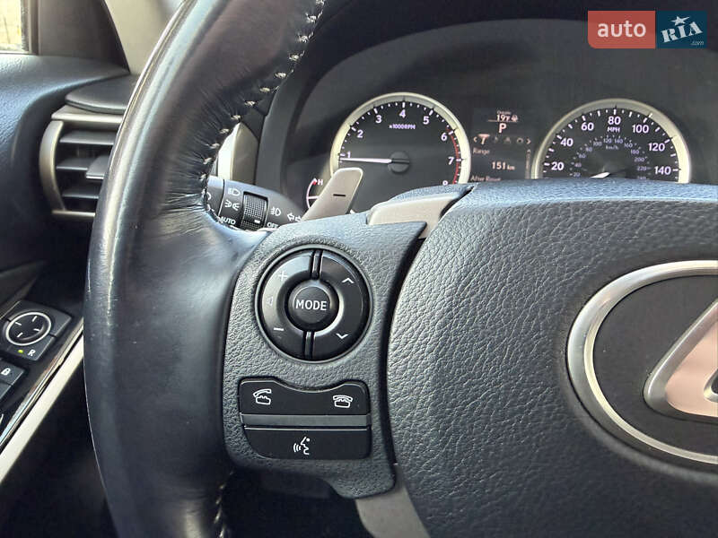 Седан Lexus IS 2015 в Киеве фото 35 Седан Lexus IS 2015 в Киеве