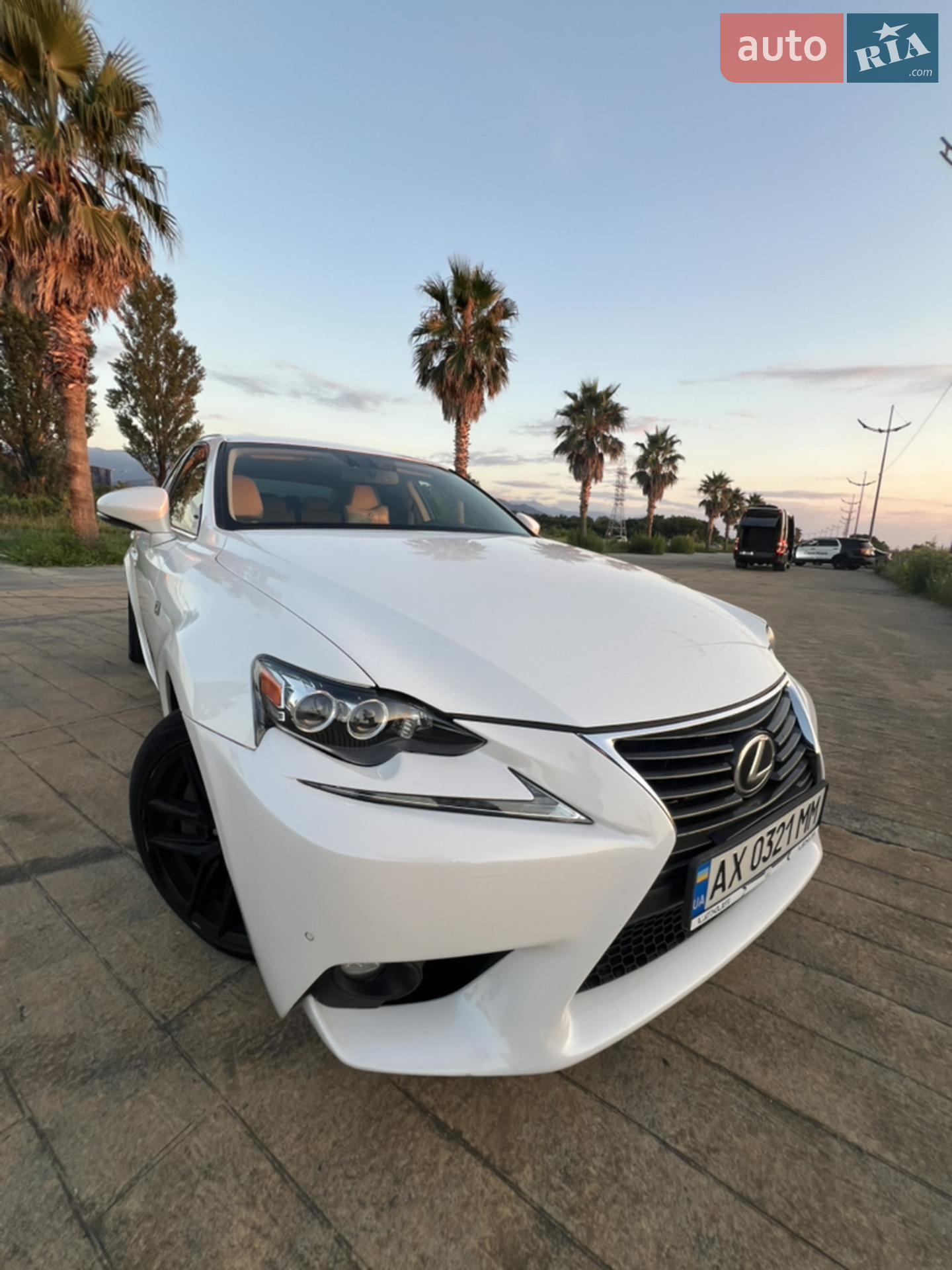 2016 Lexus IS - мініатюра 5