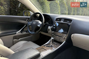 Седан Lexus IS 2012 в Львове