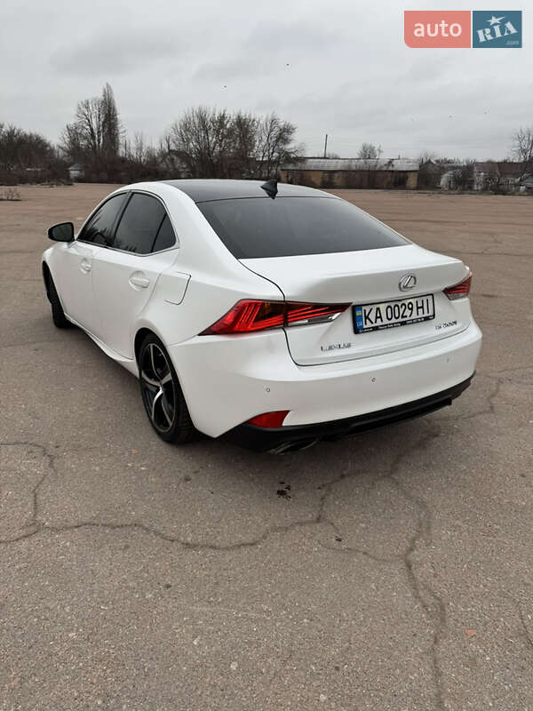 Седан Lexus IS 2016 в Києві фото 2 Седан Lexus IS 2016 в Києві