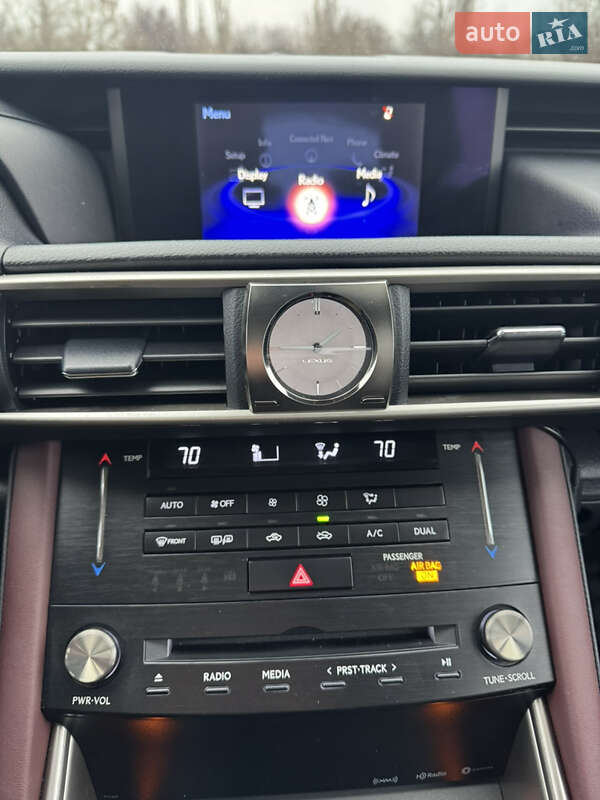 Седан Lexus IS 2016 в Києві фото 15 Седан Lexus IS 2016 в Києві