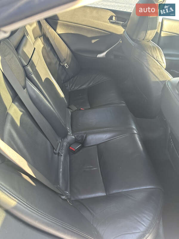 Седан Lexus IS 2008 в Киеве