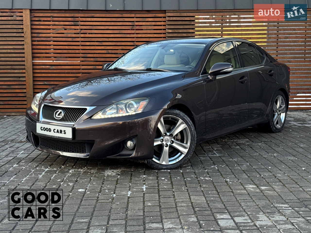 2011 Lexus IS - мініатюра 16