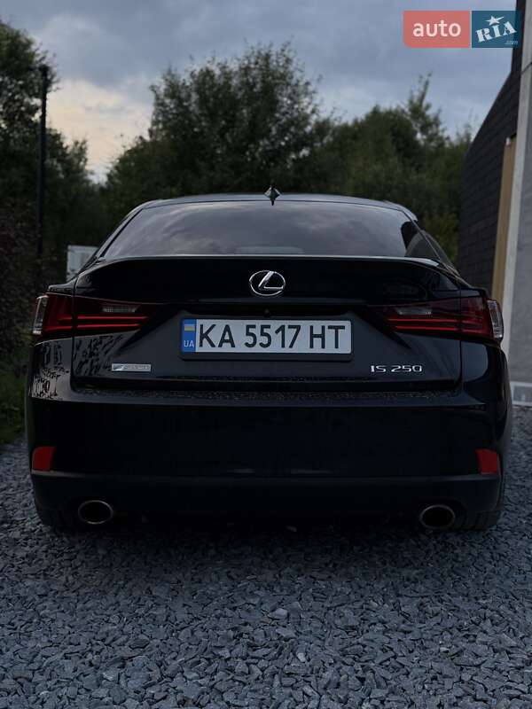 Седан Lexus IS 2015 в Дрогобыче фото 6 Седан Lexus IS 2015 в Дрогобыче
