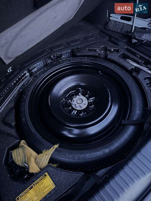 Седан Lexus IS 2015 в Дрогобыче фото 28 Седан Lexus IS 2015 в Дрогобыче