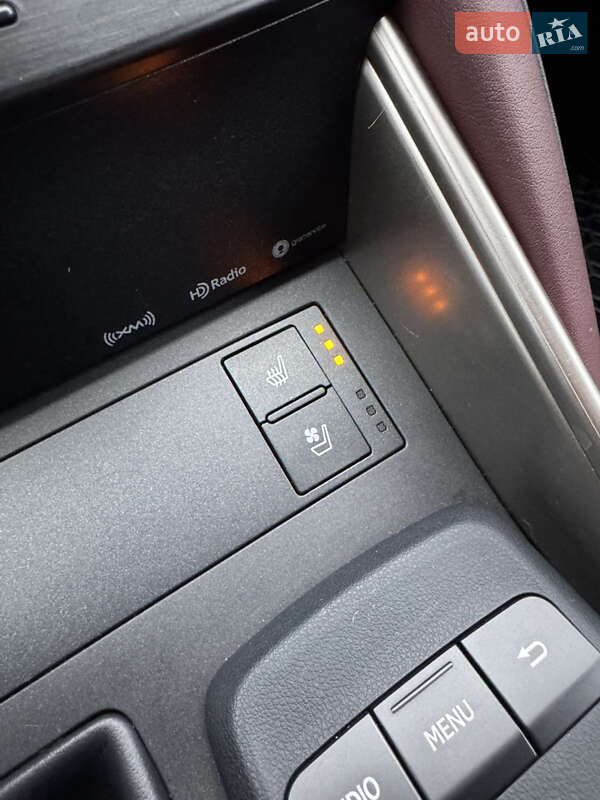 Седан Lexus IS 2016 в Києві фото 16 Седан Lexus IS 2016 в Києві