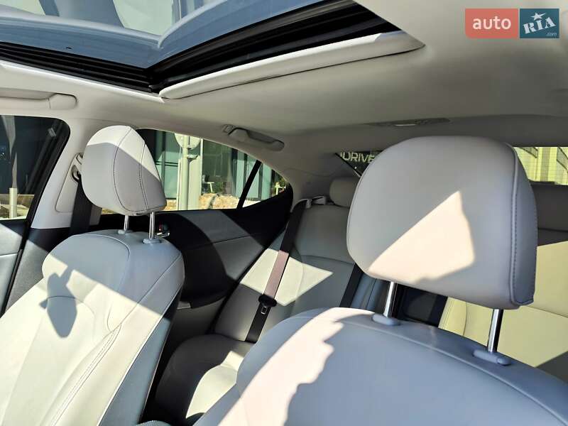 Седан Lexus IS 2011 в Києві фото 39 Седан Lexus IS 2011 в Києві