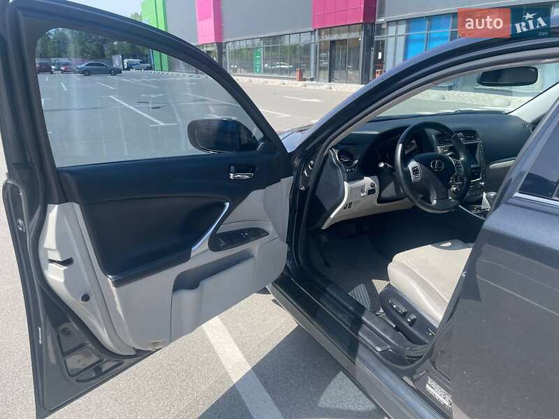 Седан Lexus IS 2010 в Львові фото 9 Седан Lexus IS 2010 в Львові