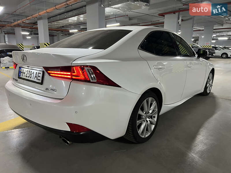 Седан Lexus IS 2013 в Одессе