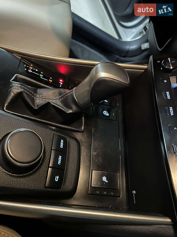 Седан Lexus IS 2013 в Одессе