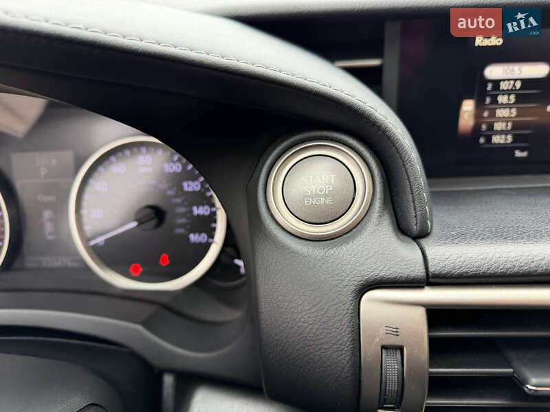 Седан Lexus IS 2015 в Киеве фото 38 Седан Lexus IS 2015 в Киеве