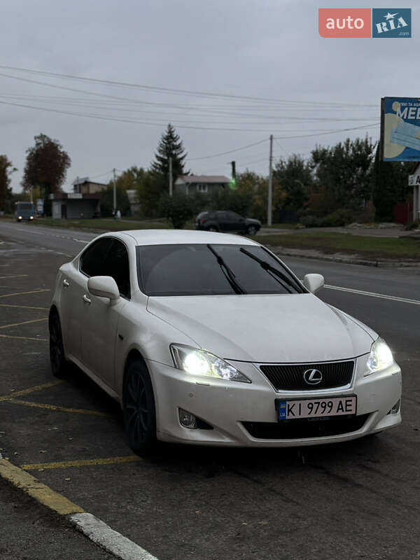 Lexus IS 2006