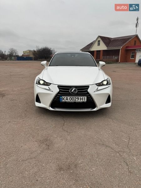 Седан Lexus IS 2016 в Києві