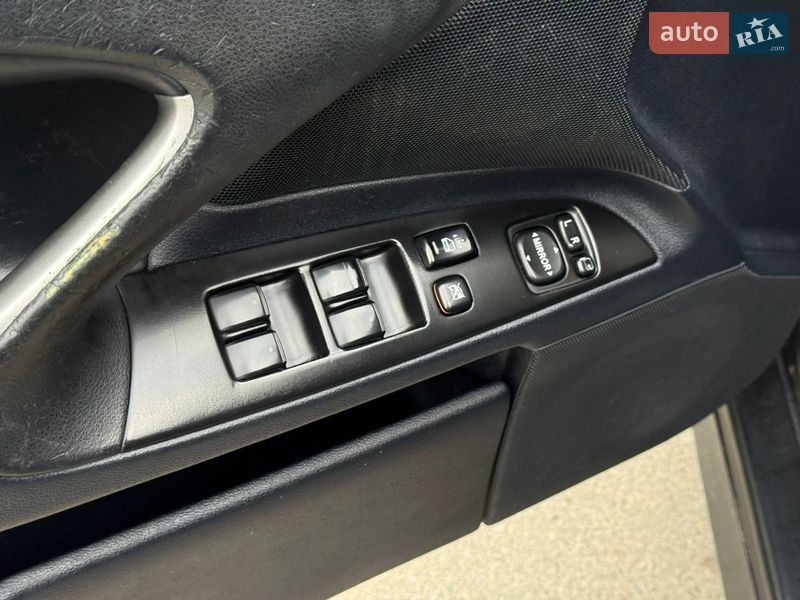 Седан Lexus IS 2007 в Дніпрі