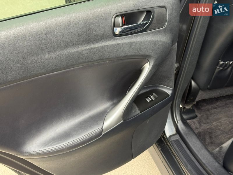 Седан Lexus IS 2007 в Дніпрі