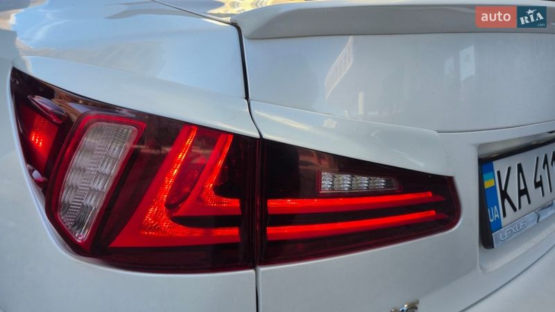 Седан Lexus IS 2008 в Києві