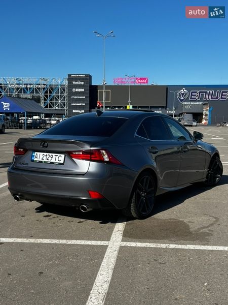 Седан Lexus IS 2013 в Киеве
