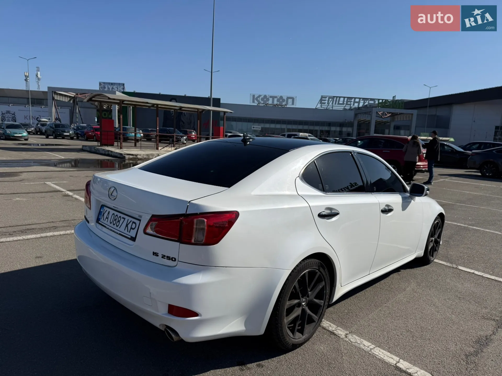 2012 Lexus IS - мініатюра 8