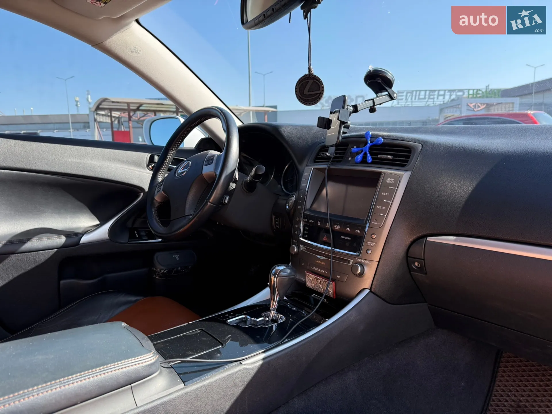 2012 Lexus IS - мініатюра 20