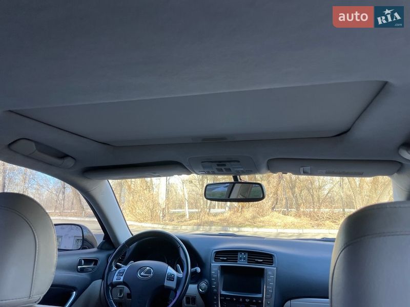 Седан Lexus IS 2010 в Киеве