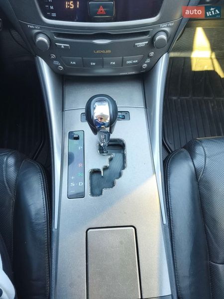Седан Lexus IS 2008 в Полтаві