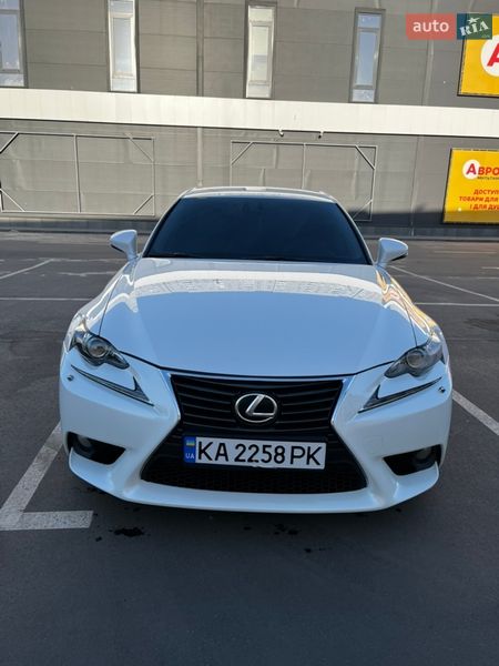 Седан Lexus IS 2013 в Киеве