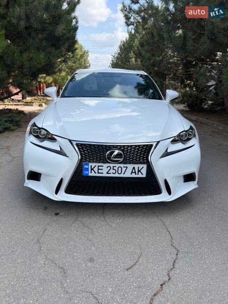 Lexus IS 2014