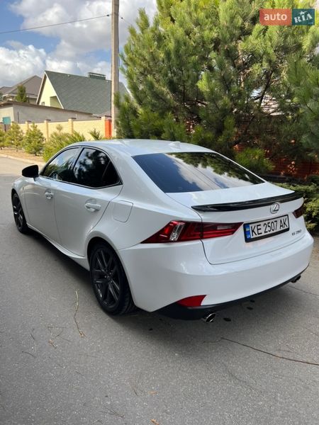 Седан Lexus IS 2014 в Днепре