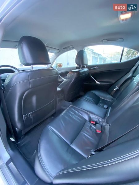 Седан Lexus IS 2008 в Киеве фото 12 Седан Lexus IS 2008 в Киеве