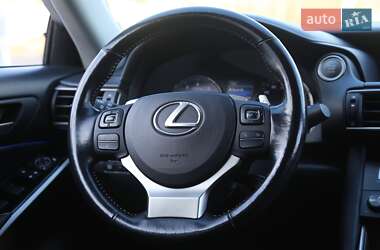 Седан Lexus IS 2017 в Киеве