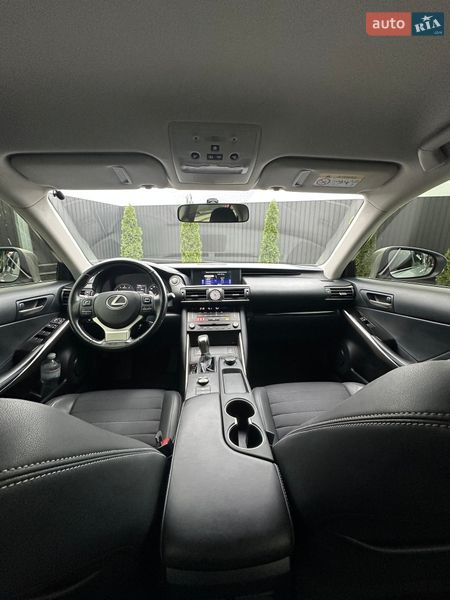 Седан Lexus IS 2017 в Днепре