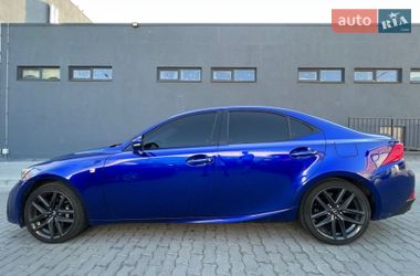 Седан Lexus IS 2017 в Львове