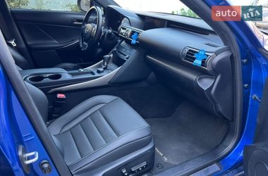 Седан Lexus IS 2017 в Львове