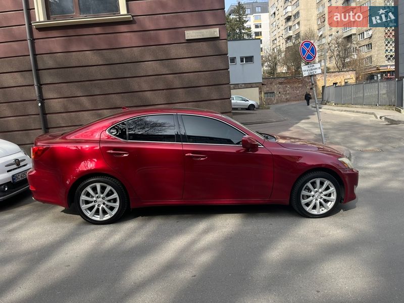 Седан Lexus IS 2007 в Львові
