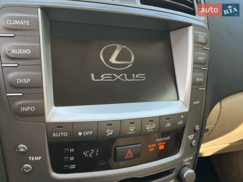 Седан Lexus IS 2007 в Львові