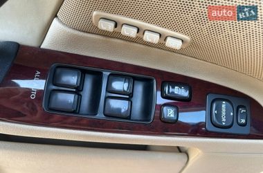 Седан Lexus IS 2007 в Львові