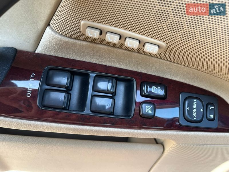 Седан Lexus IS 2007 в Львові