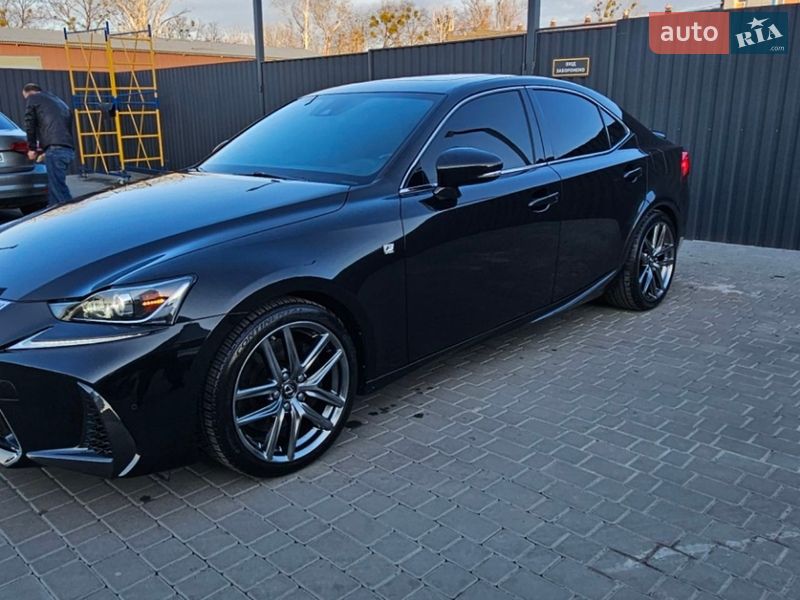 Седан Lexus IS 2020 в Киеве фото 6 Седан Lexus IS 2020 в Киеве