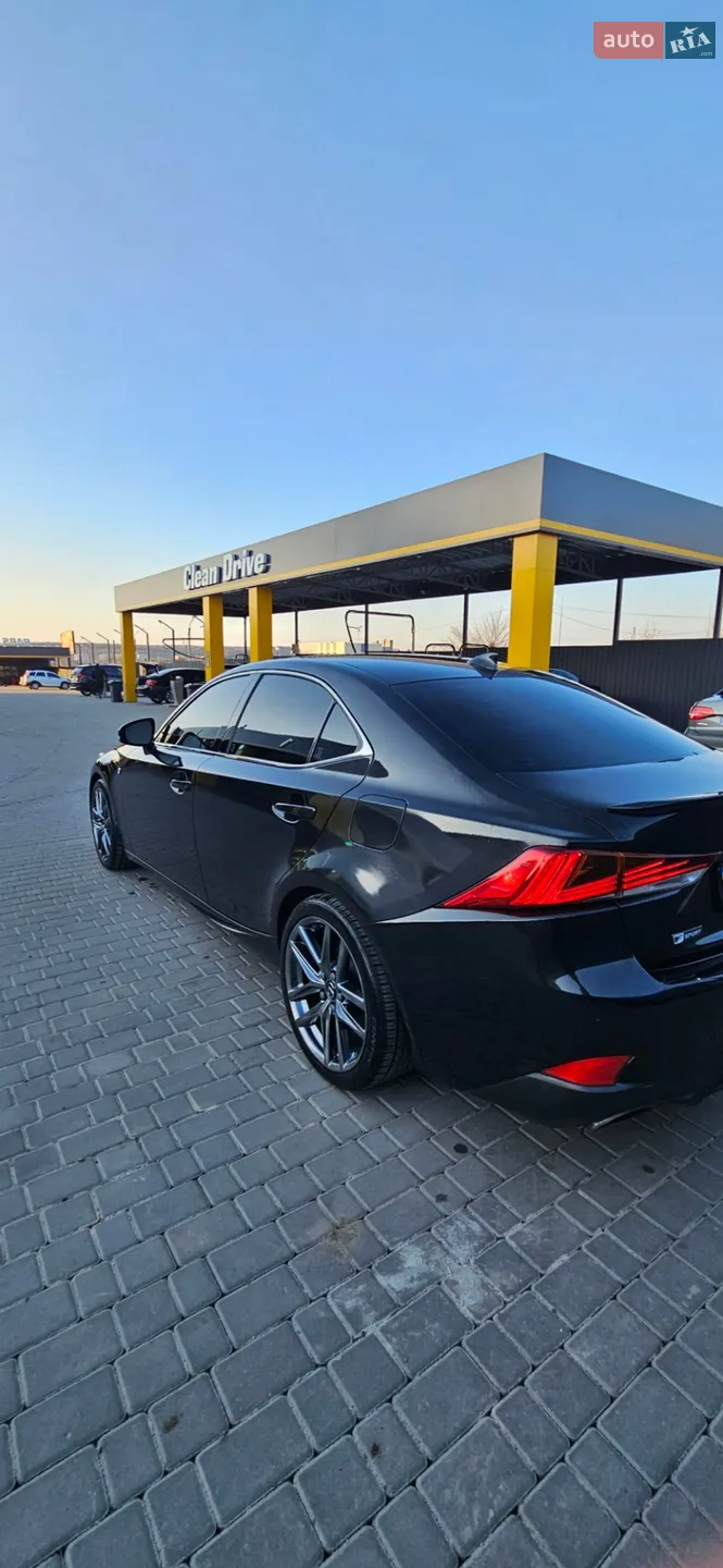 2020 Lexus IS - мініатюра 19