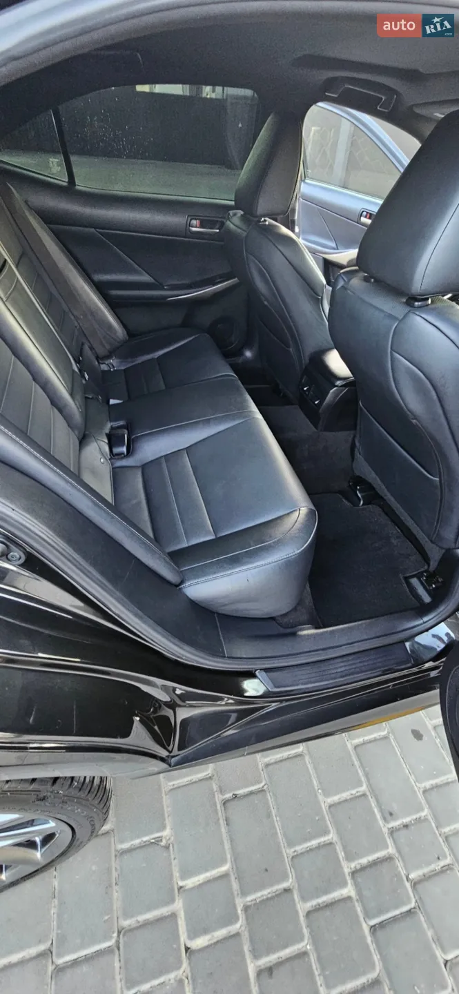2020 Lexus IS - мініатюра 39