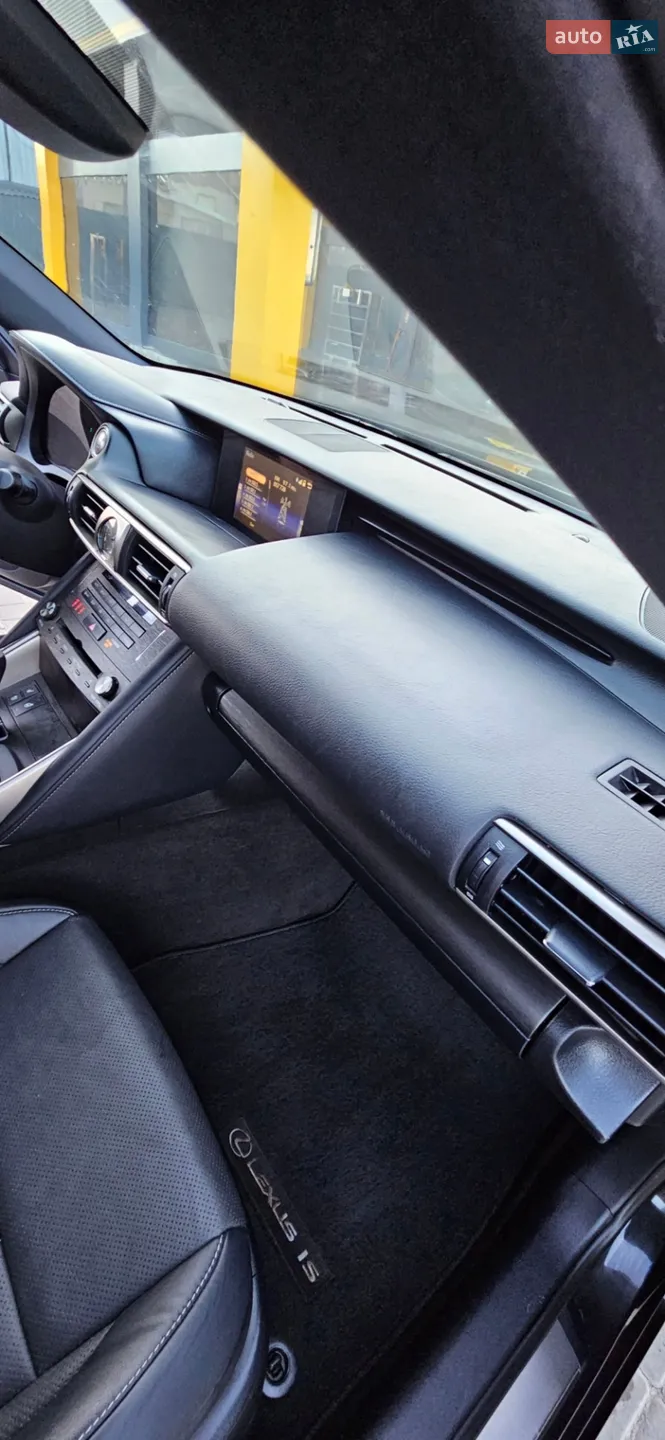 2020 Lexus IS - мініатюра 44